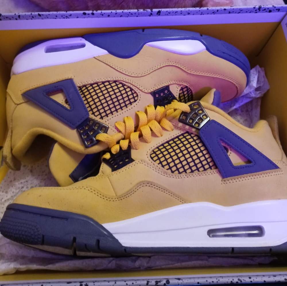 Mens Jordan 4 Retro Lightning (2021)